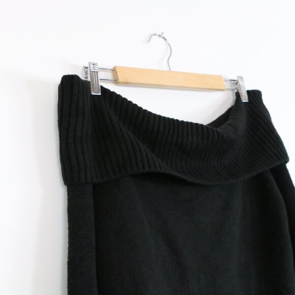 *Reitmans Black Off The Shoulder Long Sleeve Sweater - Picture 3 of 4